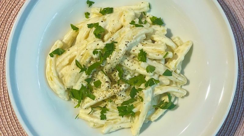 Creamy Garlic Parmesan Pasta