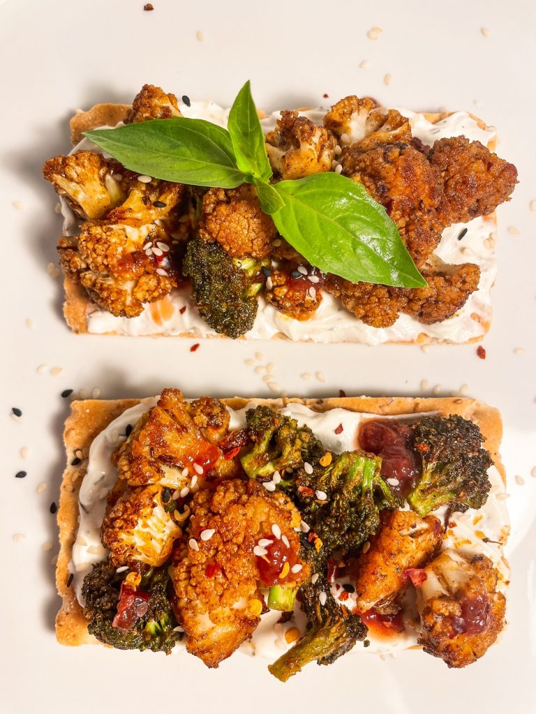Veggie Crisp Bread Delight