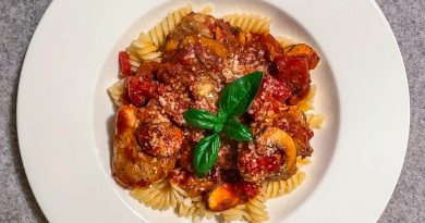 Spicy Mushroom and Tomato Pasta