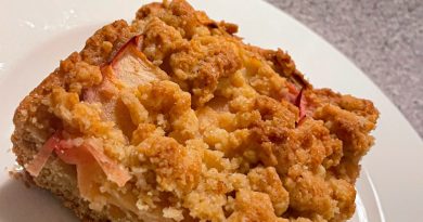 Apple Crumble Pie