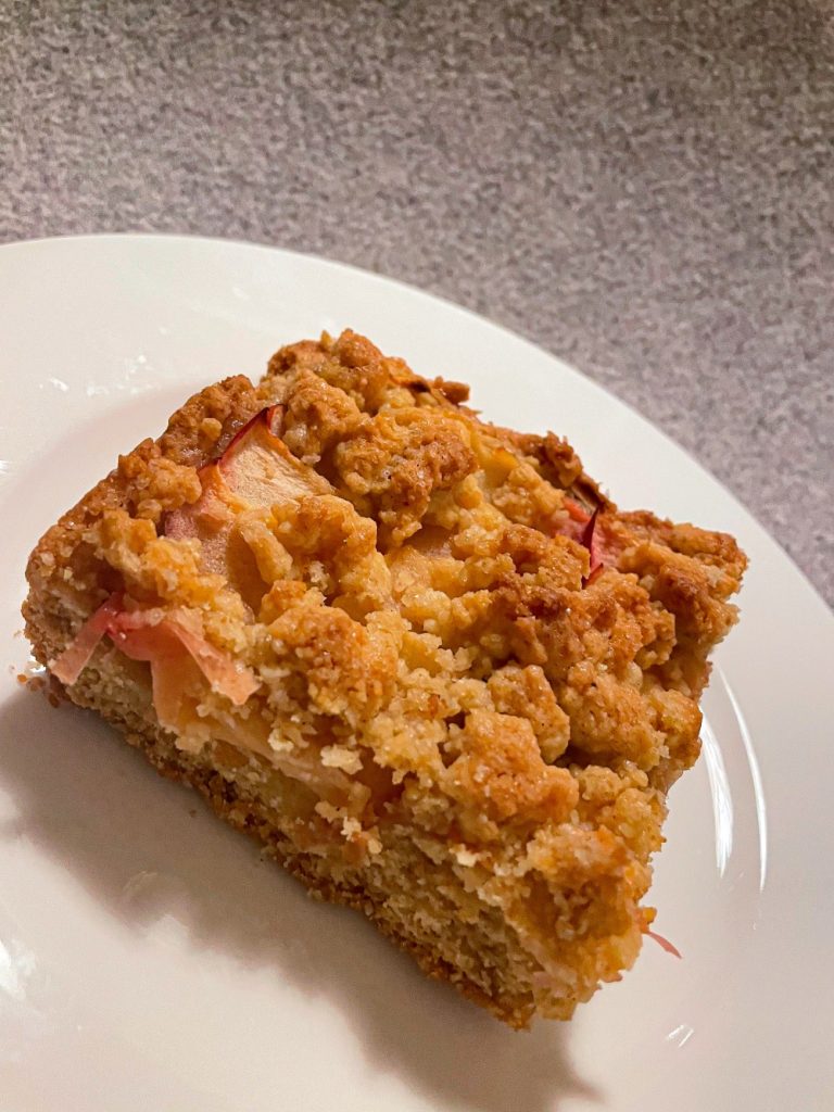 Apple Crumble Pie