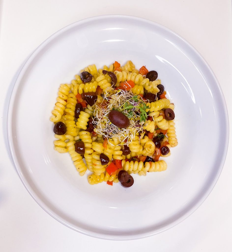 Pasta with Red Pepper and Olives