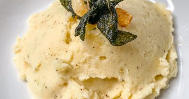 Buttery Garlic Mashed Potatoes with Sage