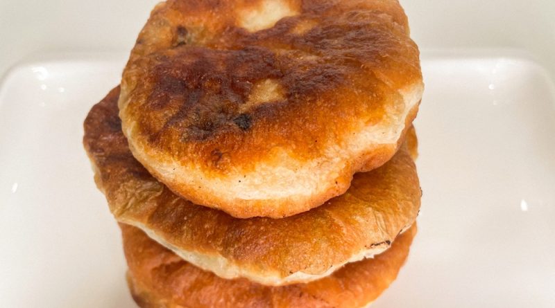 Crispy Meat Stuffed Buns
