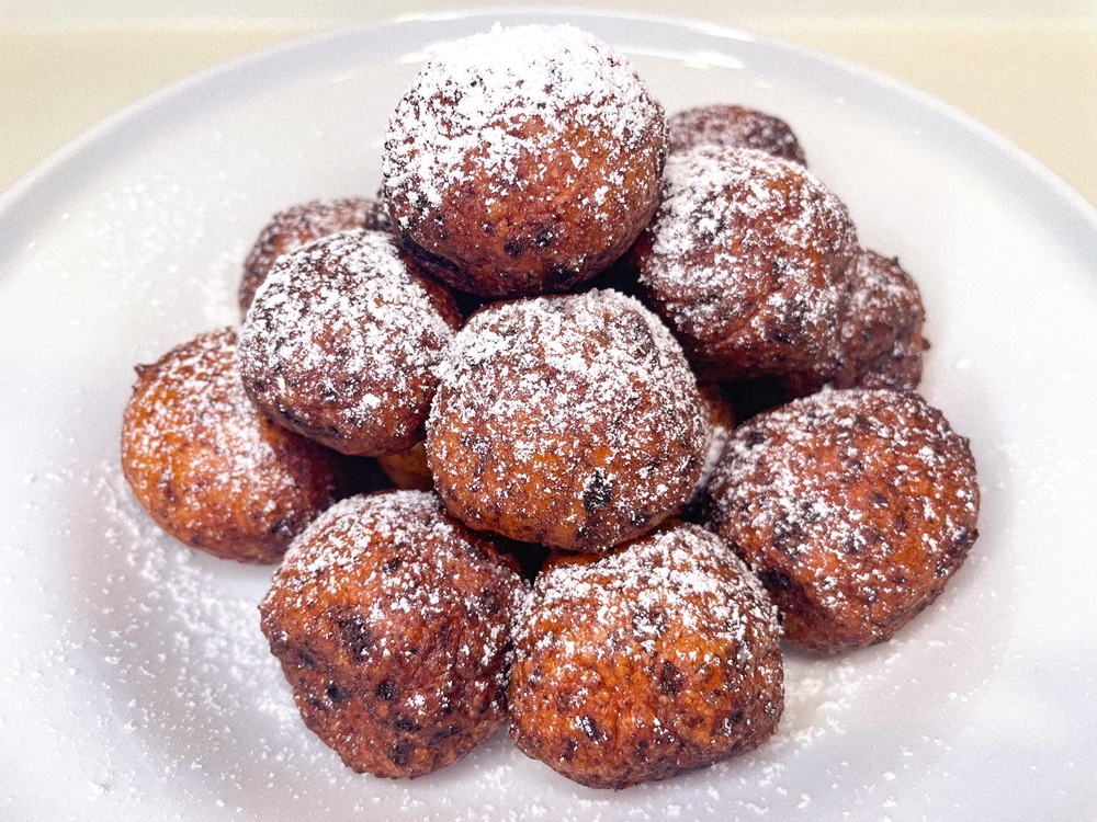 Lithuanian Quark Donuts