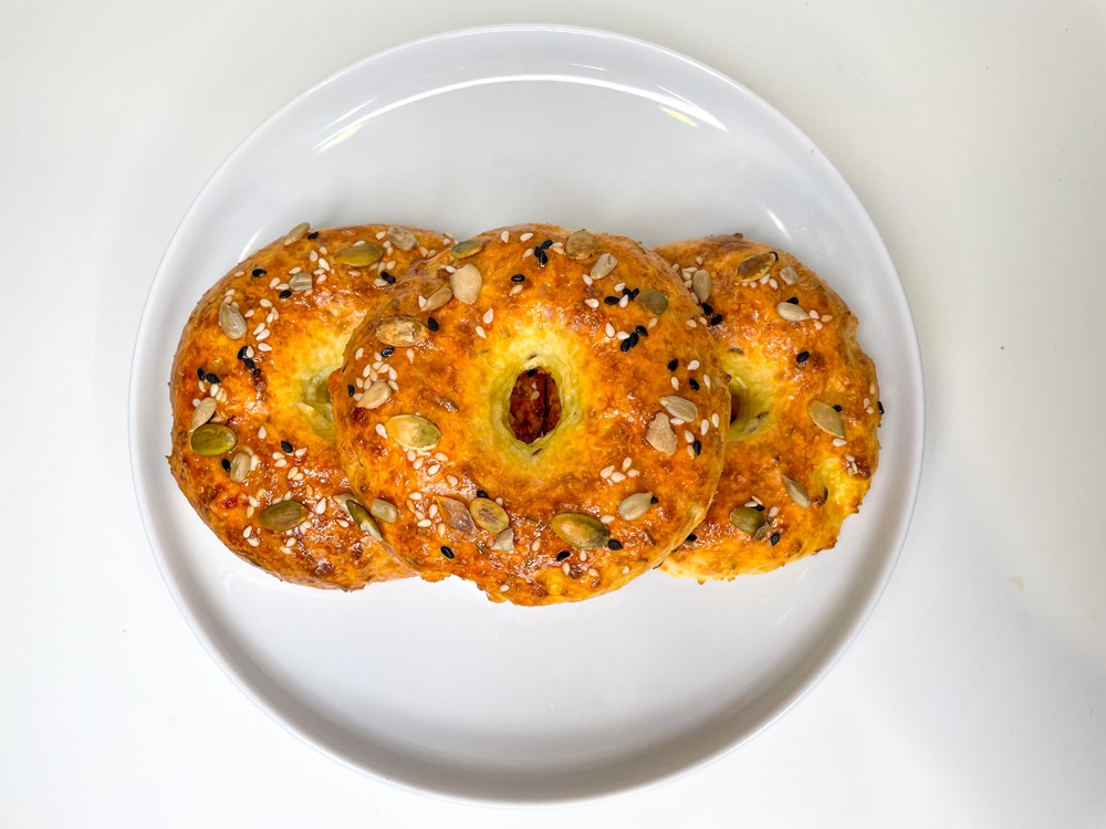 Cheesy Quark Bagels