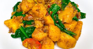 Potato and Spinach Curry
