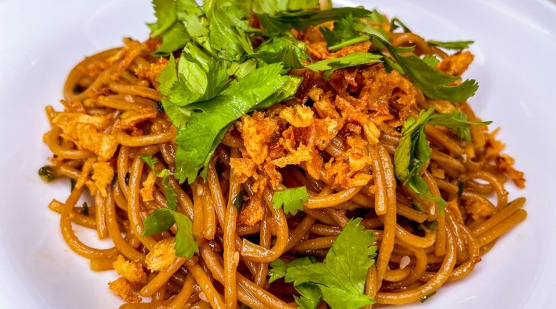 Whole Grain Pasta with Asian-Inspired Sauce