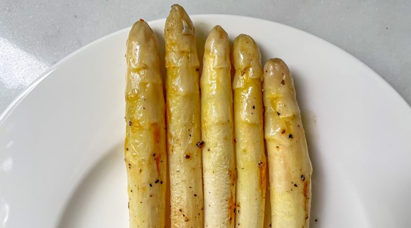 Pan-Fried White Asparagus