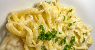 Fettuccine Alfredo