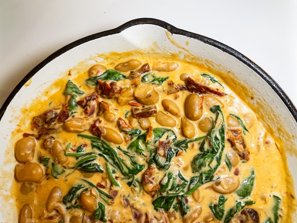 Creamy White Bean and Spinach Skillet with Sundried Tomatoes