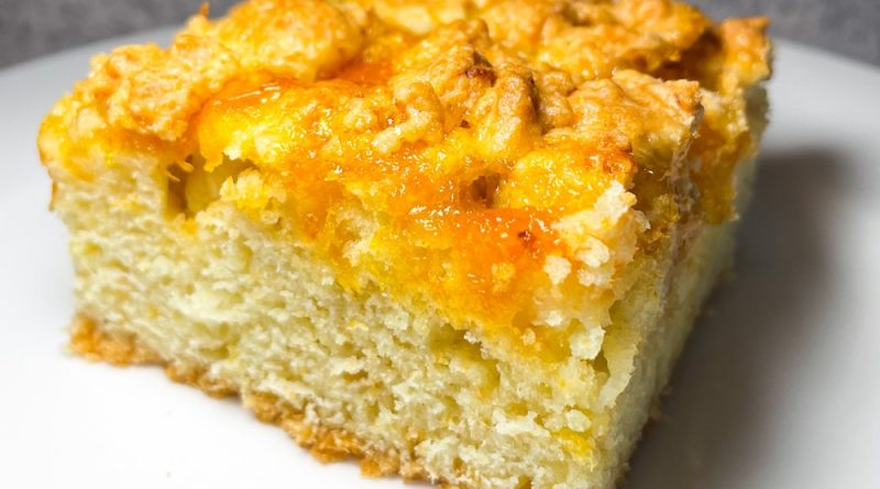 Apricot Jam Crumble Cake
