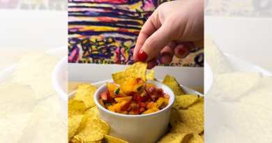 Strawberry & Mango Salsa with Tortilla Chips