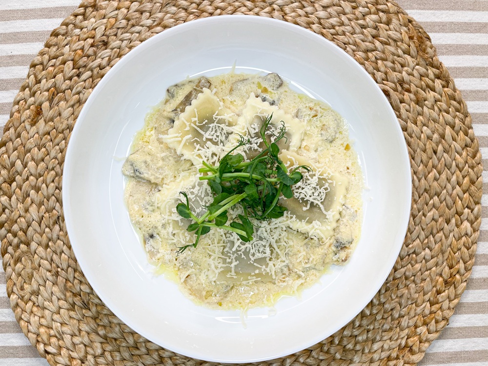 Creamy Garlic Mushroom Sauce with Boletus Ravioli