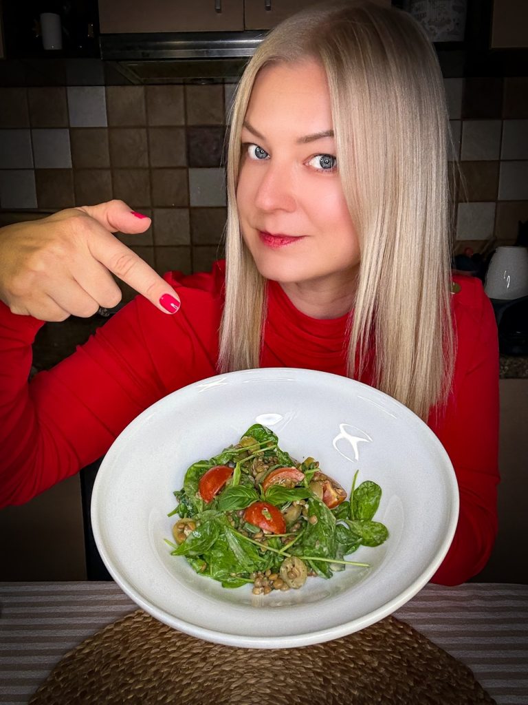 Greek Spinach & Lentil Salad